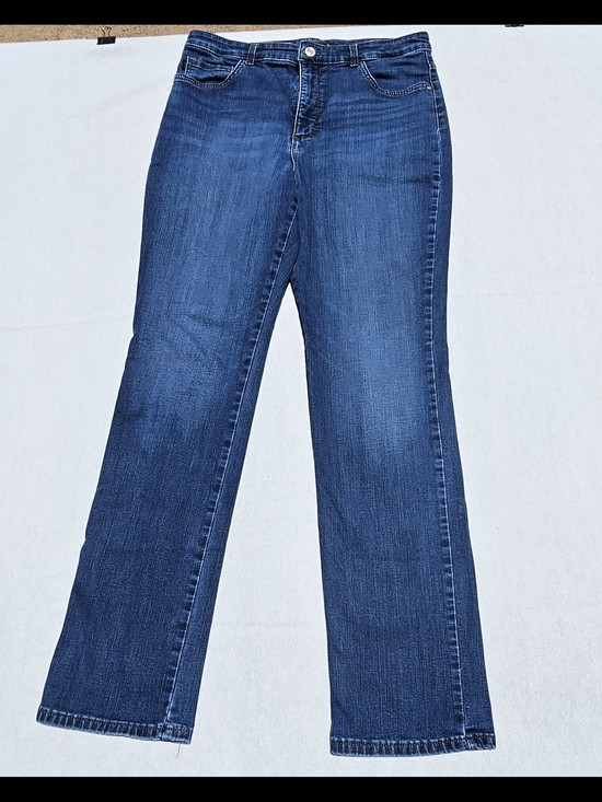 Lee Denim - Lee Women's Size 14 Dark Blue Boot-Cut Jeans.